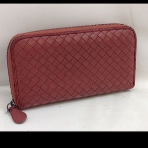 Bottega Veneta Zippy Wallet